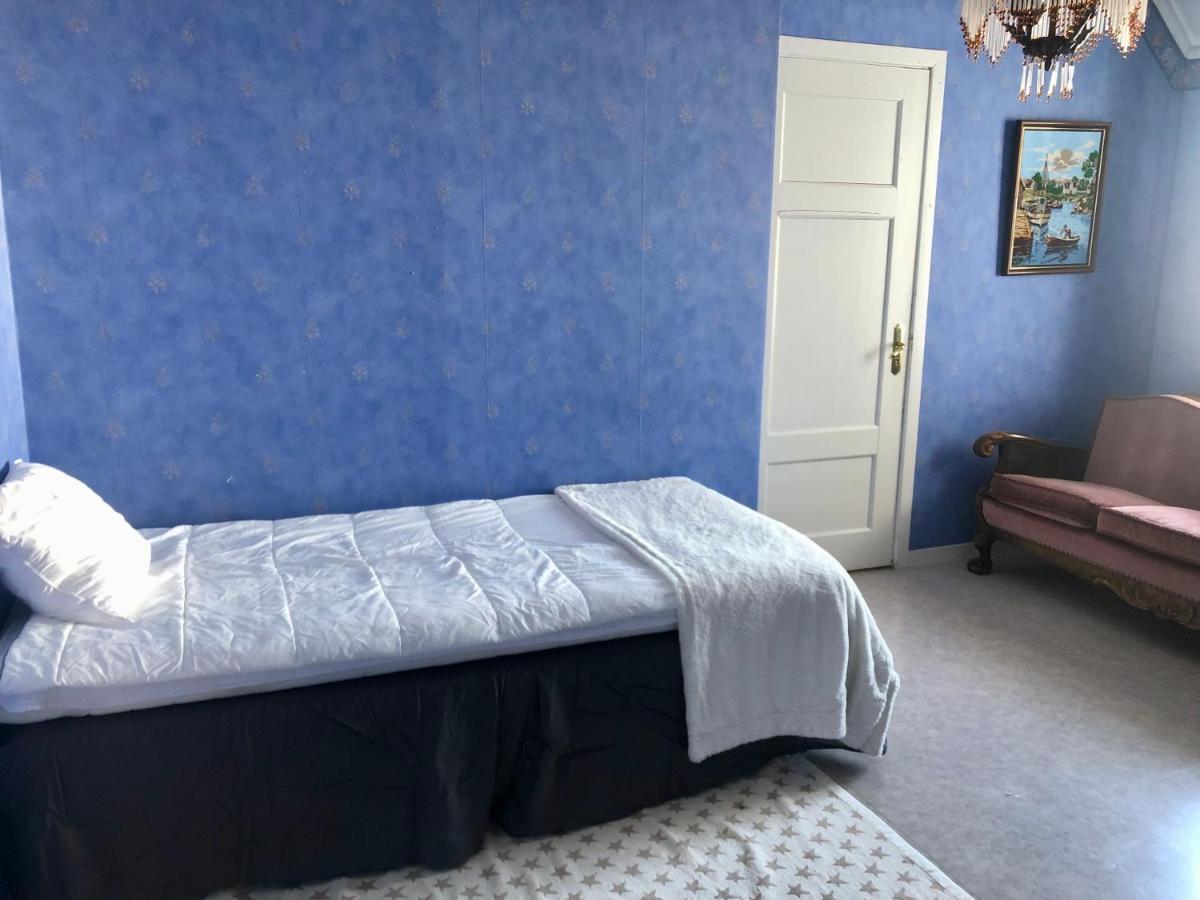 Vacker Vaning Med Havsutsikt I Stroemstads Centrum. Bagian luar foto